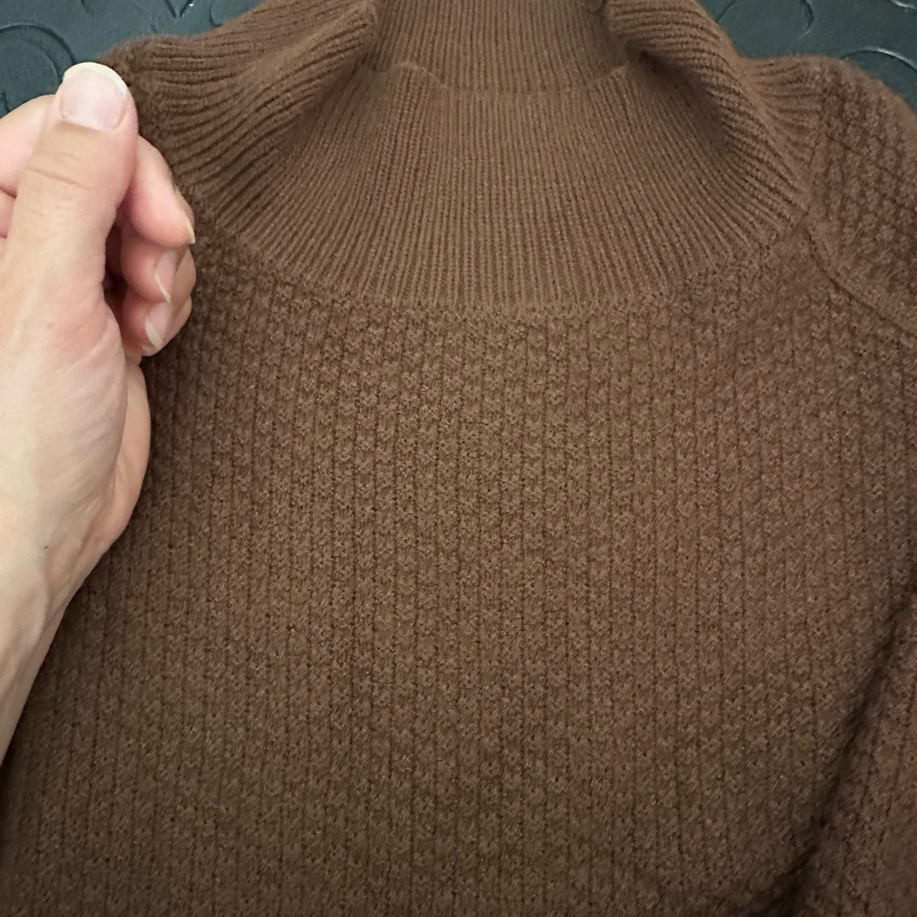Women’s Walnut Brown Sweater Size M
